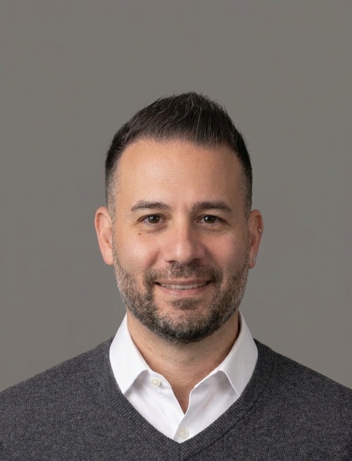 Luigi Romagnuolo, founder of AEOToolsHub